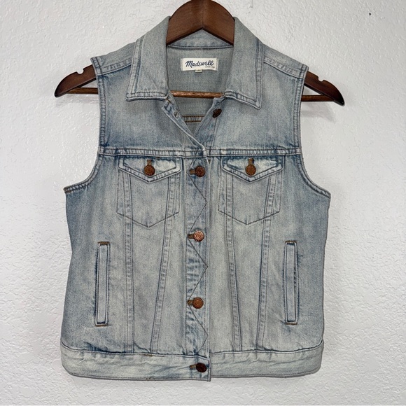 Madewell Denim Vest Small Blue 100% cotton faded trucker button sleeveless #cc - Picture 1 of 9